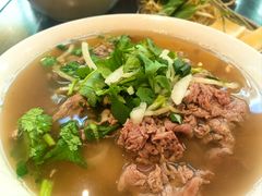 -鸿记越南牛鸡粉