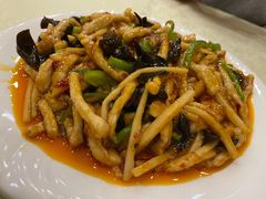 鱼香肉丝-奥华餐厅·老张记(台基厂店)
