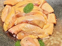 -余欢领鲜火锅(新街口店)
