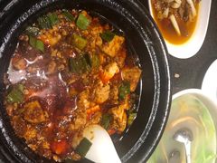 -万重锦·人文川菜馆(骡马市店)