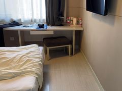 -锦江之星(武汉黄鹤楼复兴路地铁站店)