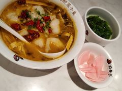 -渝是乎酸菜鱼(龙旗购物中心店)