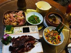 -老滇山寨•云南特色菜•地方菜•民族风情歌舞表演(金碧店)