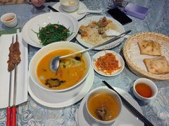 -巴扎美食·新疆菜·西域歌舞表演餐厅(新疆大厦店)