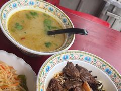 -金杨拉面王小吃面馆·牛三宝面·红烧牛肉粉