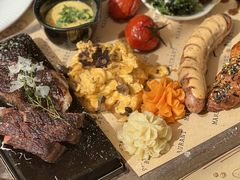 -Mark&Mars Restaurant