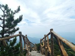 -罗田薄刀峰风景区