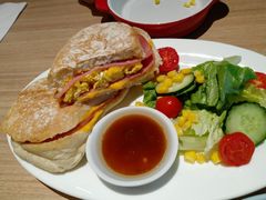 -必胜客(阿罗海店)
