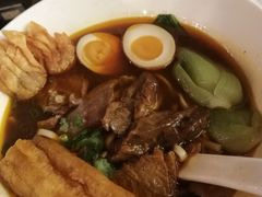 -晶华冠军牛肉面坊
