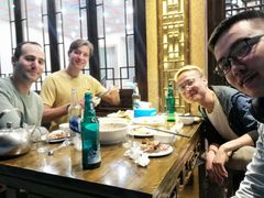 -拖板鞋咖啡旅行酒店(春熙路地铁站店)