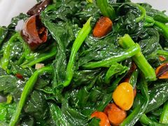 小菠菜拌花生-奥华餐厅·老张记(台基厂店)
