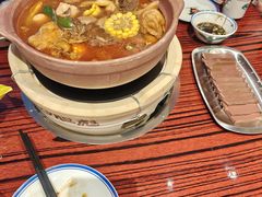 -沙胆彪炭炉牛杂煲(上海日月光广场店)