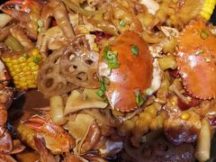 -多嘴超级肉蟹煲(中街恒隆故宫店)