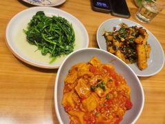 -山茶云南菜(永安里店)