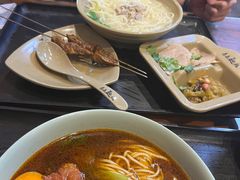 -亮亮面馆(经六路店)