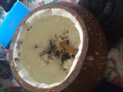-志龙皇冠吃货椰子铺