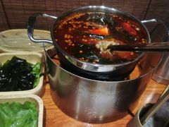 -独食火锅·半米屋台(直营总店)