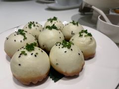 生煎馒头-屋里厢上海菜馆