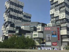 -资和信百货商场