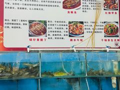 -湖南人家湘菜馆(镇江路店)