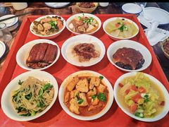 -蓝田九大碗民俗食府(蓝田店)
