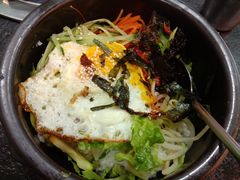 韩式传统石锅拌饭-烤路里·韩国品质自助烤肉(石路天虹4号店)