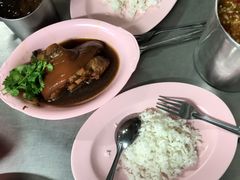 -Kha Mu Charoensang(Silom)