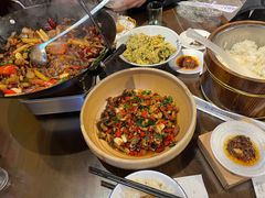 -富正毅三下锅·湘西韵味(天门山索道店)