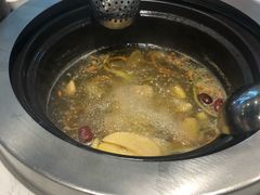-三不牛腩(宾虹路店)