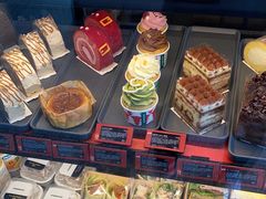 -星巴克臻选(盐城金鹰聚龙湖店)