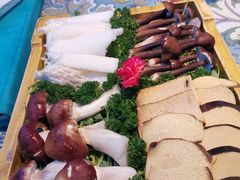 -慢丽江·云南野生菌土鸡锅(付家庄店)