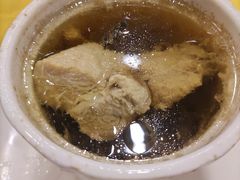 石橄榄炖排骨汤-粤·向群饭店(泮塘路店)