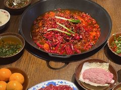 -萍姐火锅·公路夜市(武汉首店)