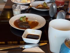 -大中华希尔顿酒店-念自助餐·嗨啤·小龙虾