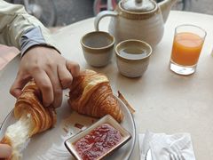 -Le Banneton Café French Bakery