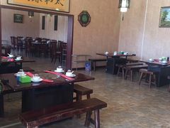 大堂-春和饺子火锅