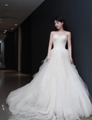 -Vera Wang婚纱礼服旗舰店