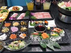-烤路里·韩国品质自助烤肉(石路天虹4号店)