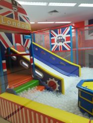 -孩子王童乐园(保定万博广场店)