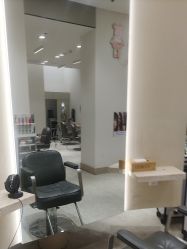 -Mentor Hair Salon