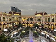 -佛罗伦萨小镇广佛名品奥特莱斯(疏港路店)