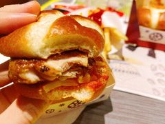 -麦当劳(顾村公园店)
