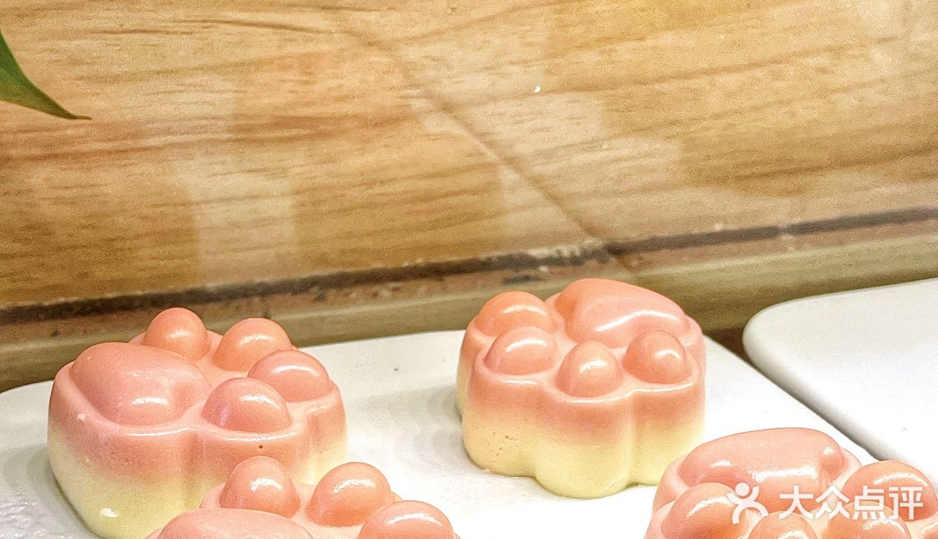 来的时候要排队，走的时候要扶墙