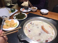 -佬土鹅肠火锅(扬中步行街店)