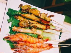 手拨大虾-越弥越南传统美食馆