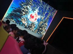 -彩色熊猫剧场