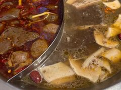 -沸炉重庆老火锅(军事博物馆店)