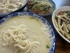 鱼汤面-雪琴面馆富安特色鱼汤面(城中花园店)
