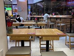 -魔都三兄弟酸辣粉·蘸卤炸串(虹桥万科店)