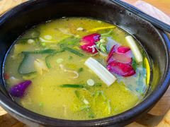 -桥香园过桥米线(国贸店)